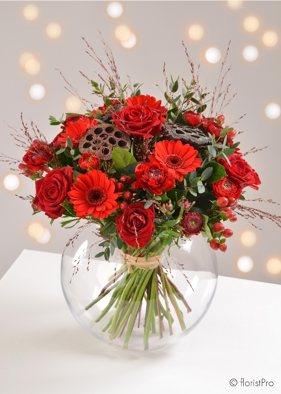 Christmas Delight Handtied (Vase Optional)