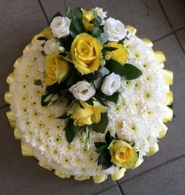 Lemon and White Posy